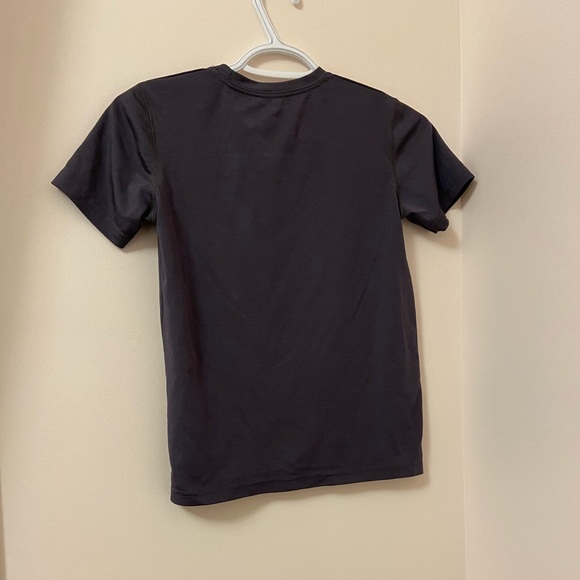 Adidas short sleeve T-shirt. Navy. Size: S youth. - Picture 3 of 5